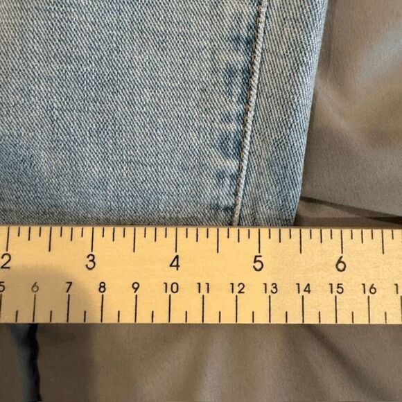 Lucky Brand Jeans Sienna Cigarette Light Wash Destroyed Distressed Size 4 / 27 - Picture 13 of 13